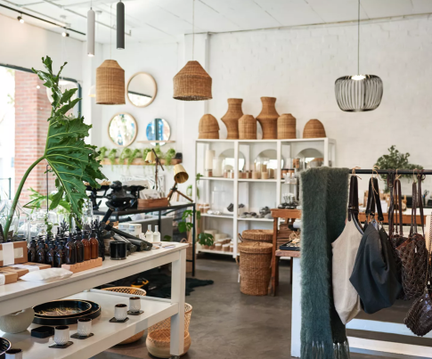 Grâce à une prestation de nettoyage professionnel, soignez l'image de votre commerce et optimisez vos ventes ! Grâce à une prestation de nettoyage professionnel, soignez l'image de votre commerce et optimisez vos ventes !